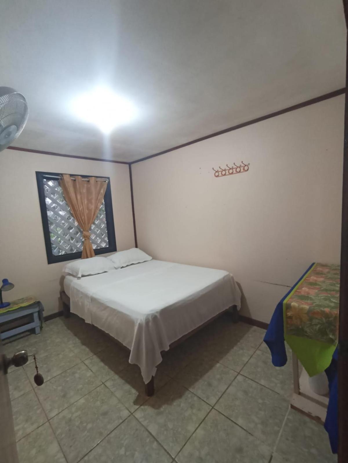 Hospedaje Meryscar Тортугеро Екстер'єр фото